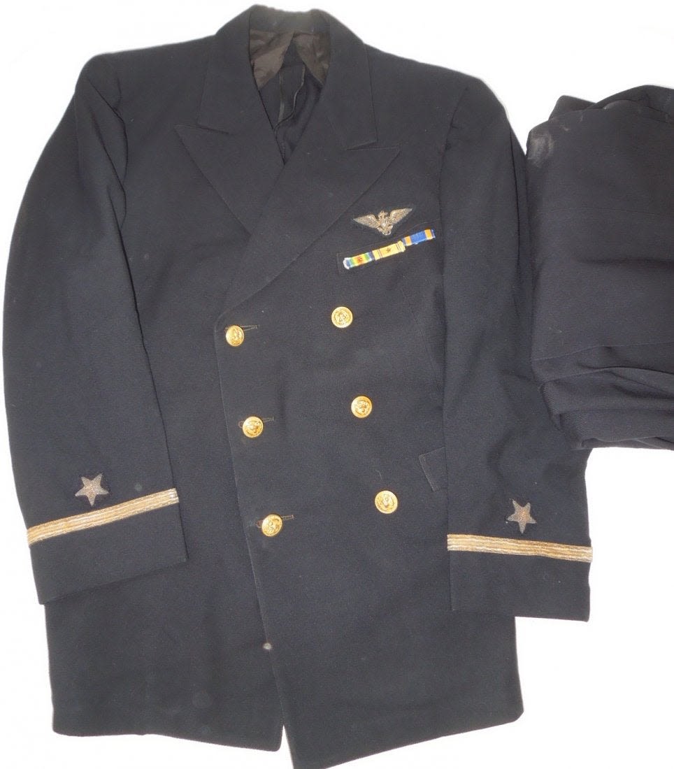 Lot 204A: WWII US Naval Aviator Named Uniform Bullion Wings