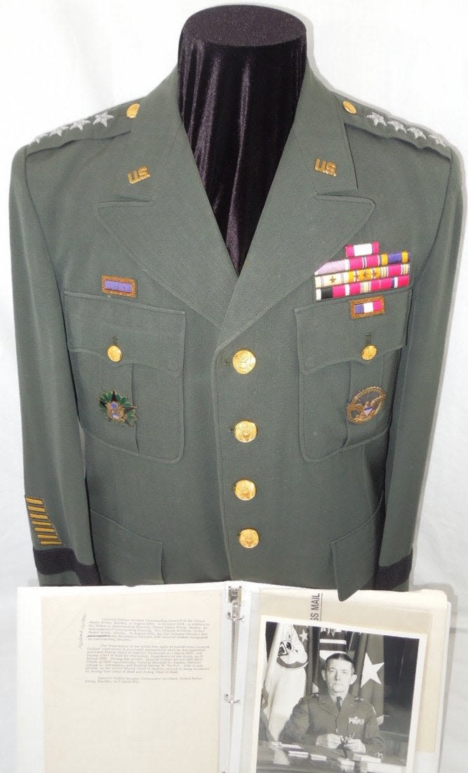 Lot 375: WWII Vietnam US Army 4 Star General Collins Named
