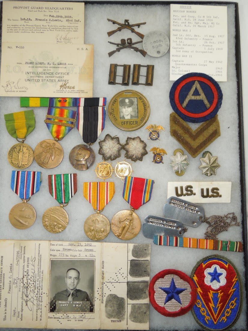 Lot 146: WWI WWII US Army Transport Officer Medals Dog Tags