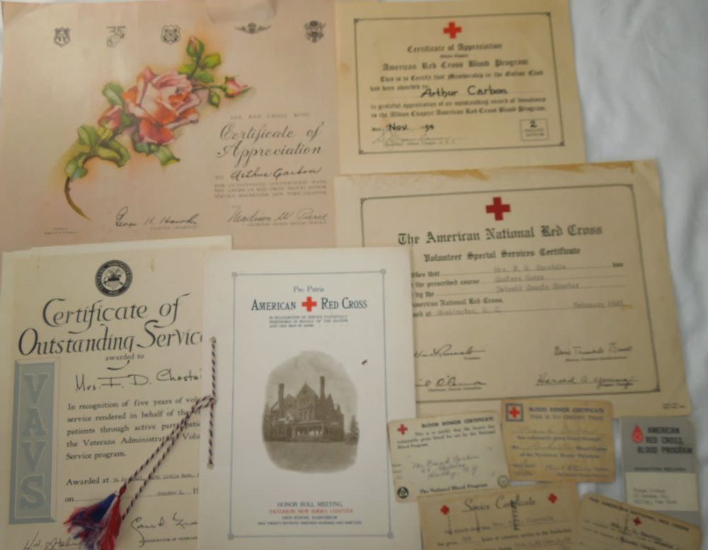 Lot 218: WWI-60s American Red Cross Certificates Booklet Lot 11