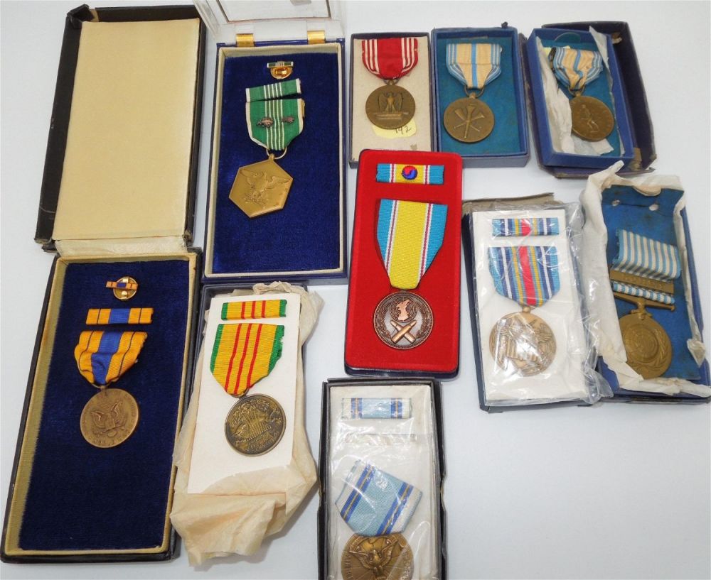 Lot 167: US Military Medals WWII Korea Vietnam Lot of 10