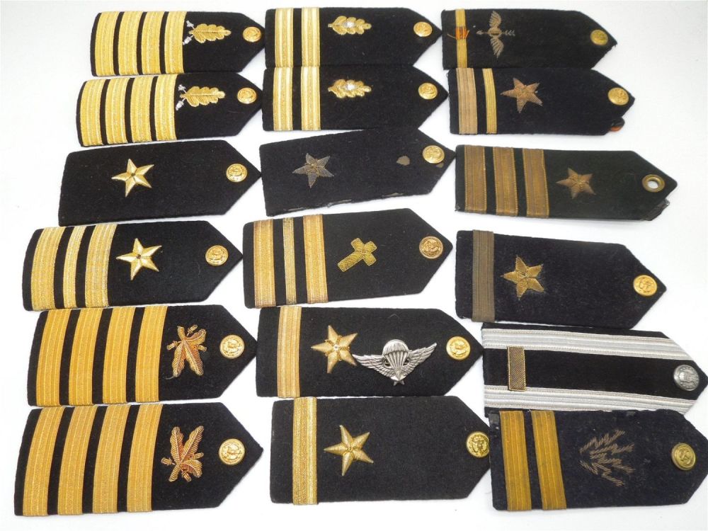 Lot 255: WWII - Vietnam US Navy USAF Air Force Officer Shoulder Boards Wing