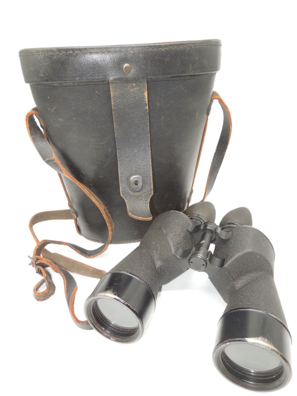 Lot 324: WWII Mark 21 USN Navy Binoculars in Case SARD Square D