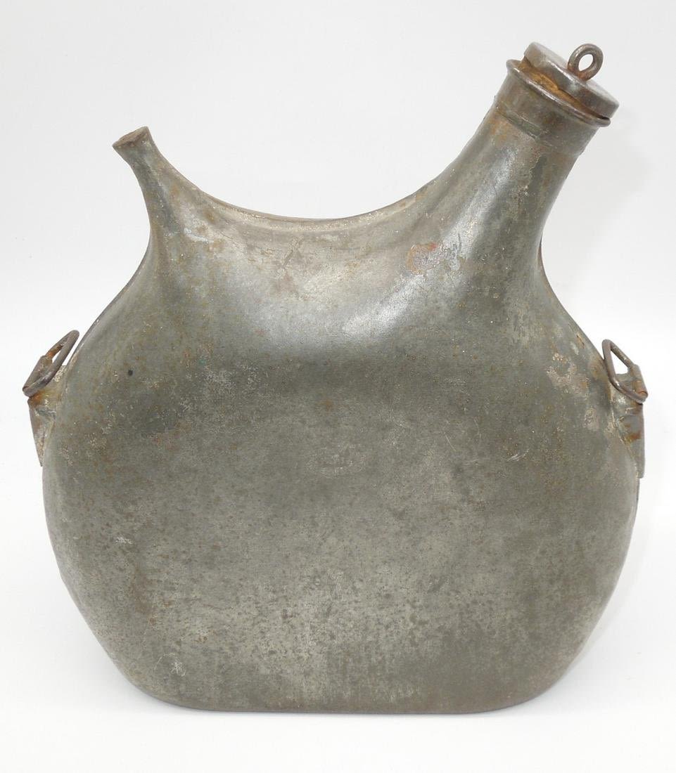 Lot 339: WWI Era France French Military Canteen Made in Paris