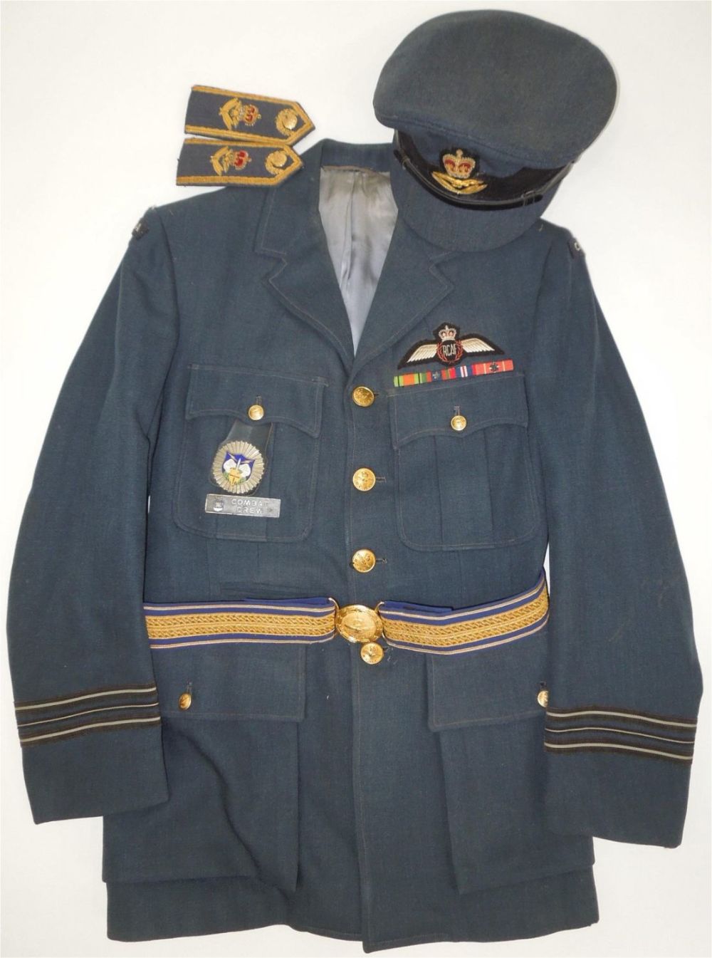 Lot 349: Named Royal Canadian Air Force Officer Jacket, Visor & Shoulder Boards Combat Crew