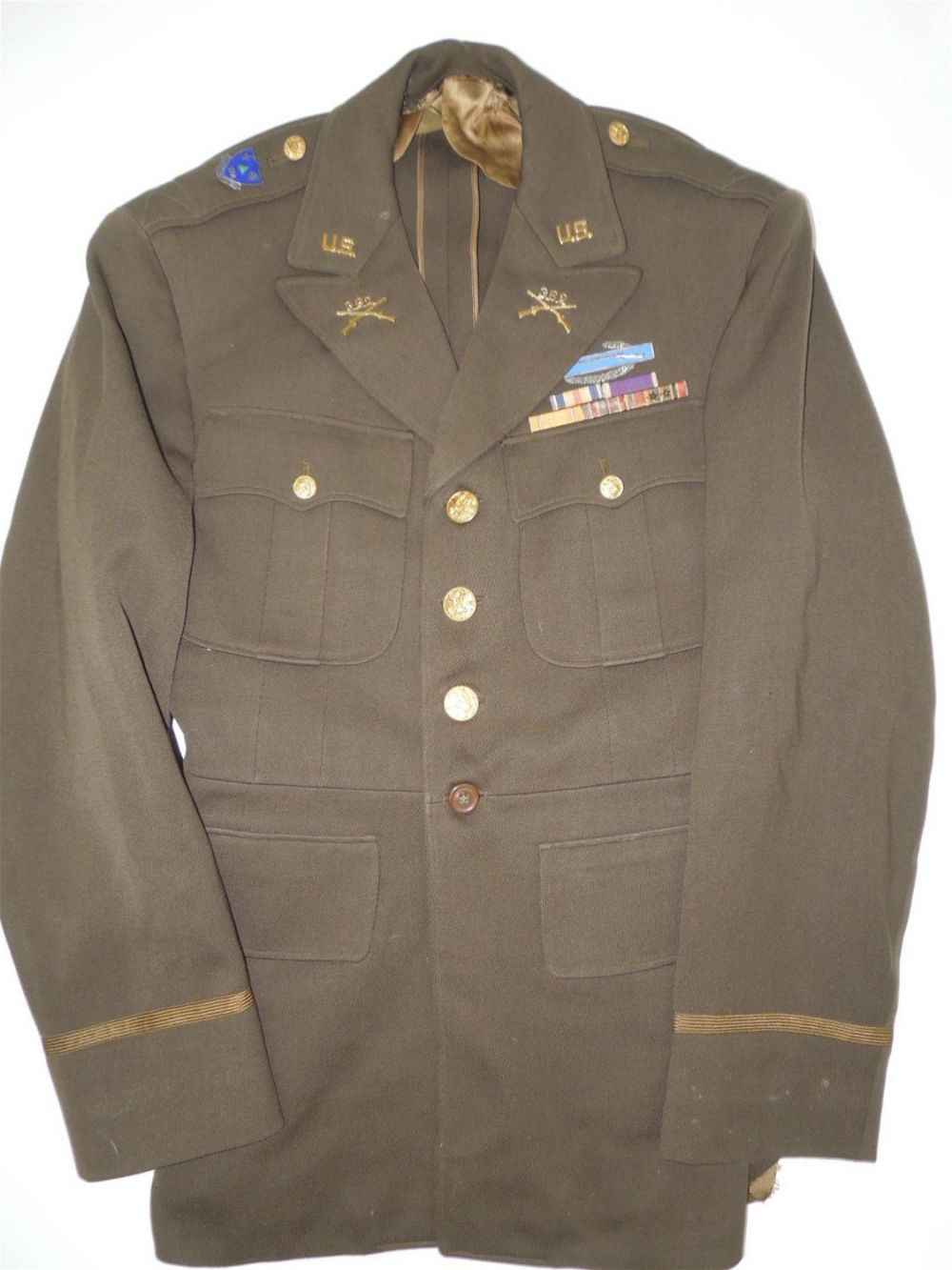 Lot 386: WWII Named 362nd Infantry 91st Division Silver Star Officer Uniform Jacket