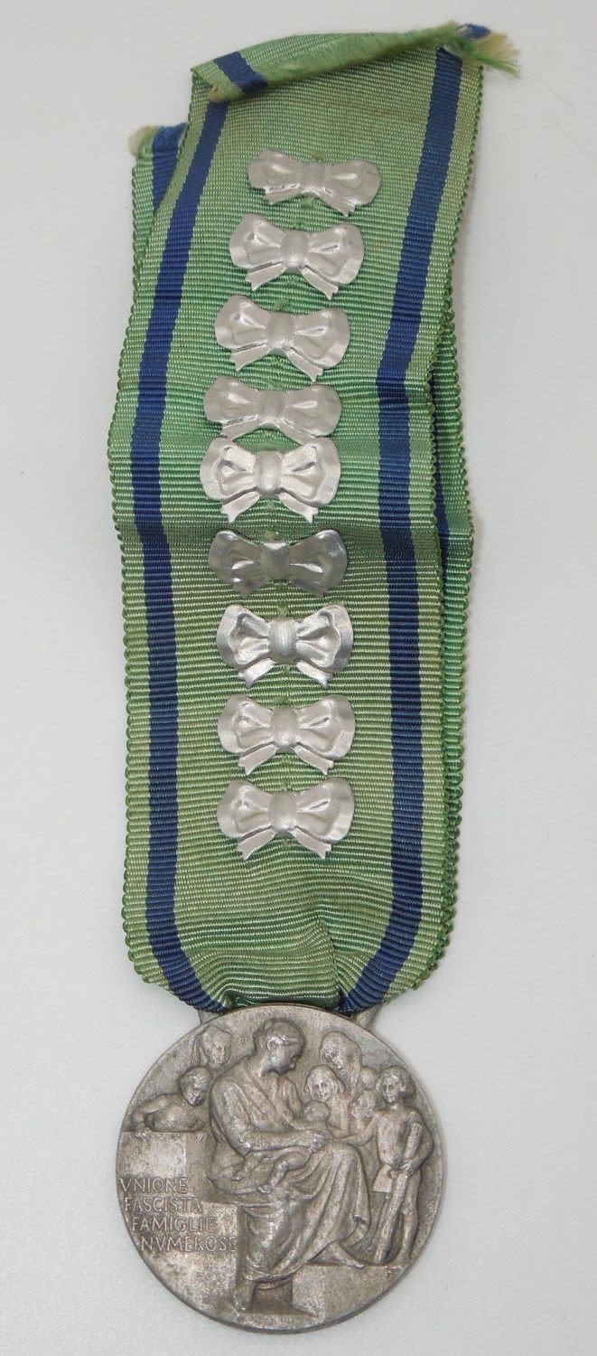 Lot 237: WWII Italy Italian Fascist Mothers Medal 9 Children Bars