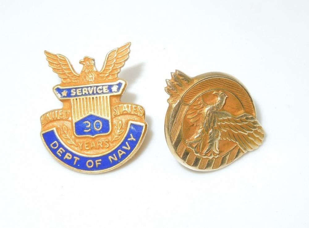 Lot 282: WWII 14k Gold Ruptured Duck Pin & 10K Gold Navy Pins 4 Grams Gold