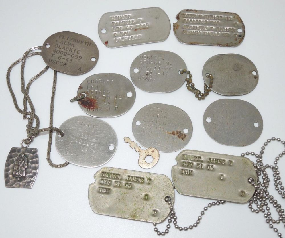 Lot 347: WWII - Vietnam US Army & Navy Dog Tags Women USCG Coast Guard Hawaii 173rd ABN