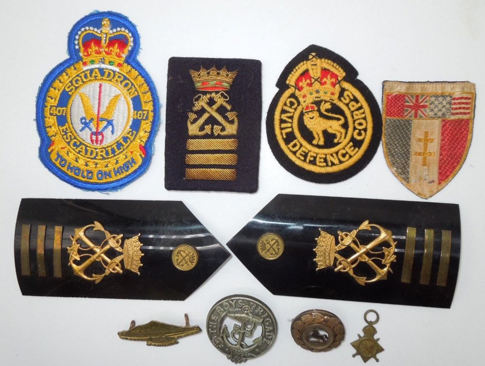 Lot 405: British & European Patches Badges Pins Lot WWII - 1970s