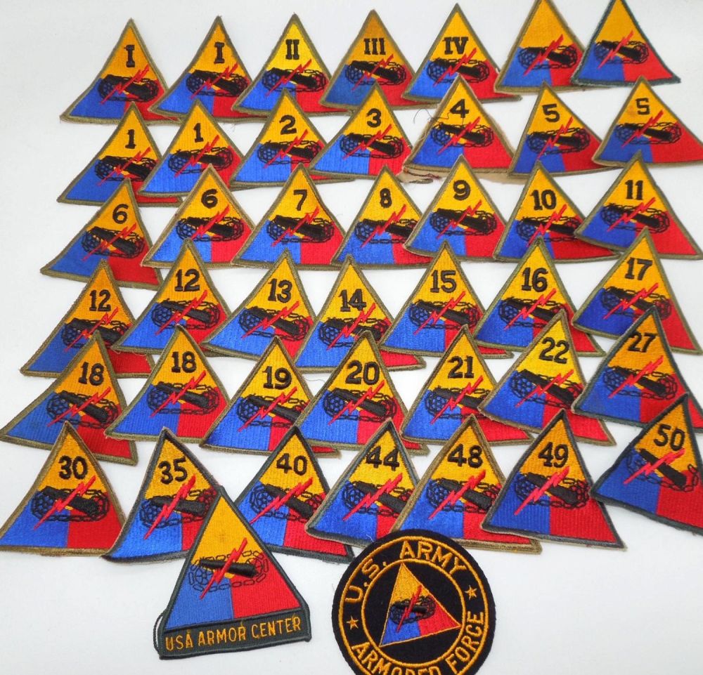 Lot 407: WWII US Army Armored Division Forces Patches Collection