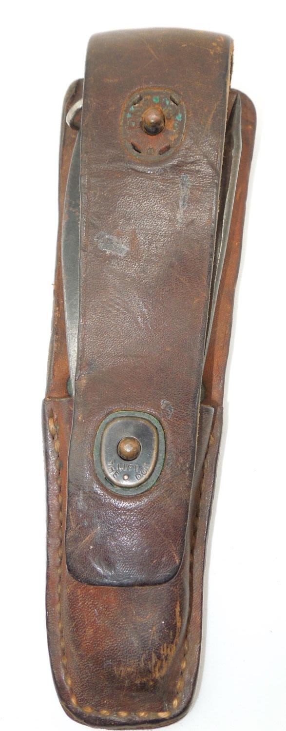 Lot 459: WWII Signal Corps Lineman Pouch USMC Marine Corps Pocket Knife & Pliers