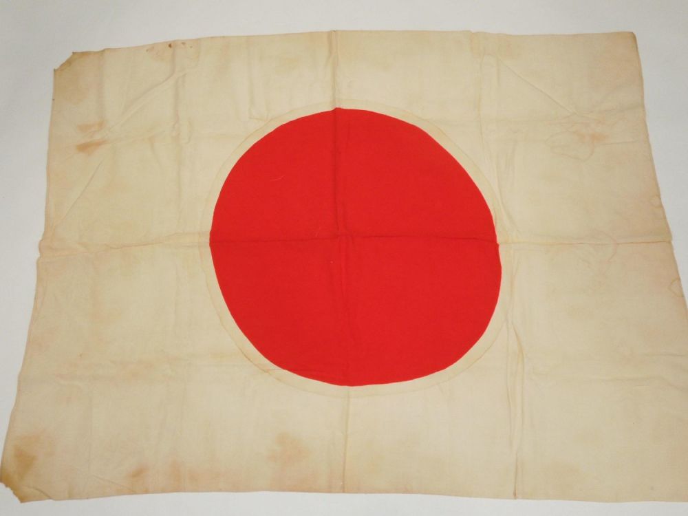 Lot 472: WWII Era Japanese Japan National Flag Meatball Silk Flag #5