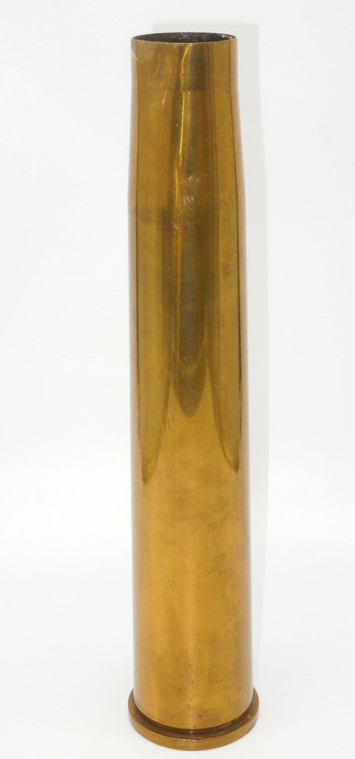 Lot 566: WWII 1945 British Navy 40MM MK2 Empty Shell
