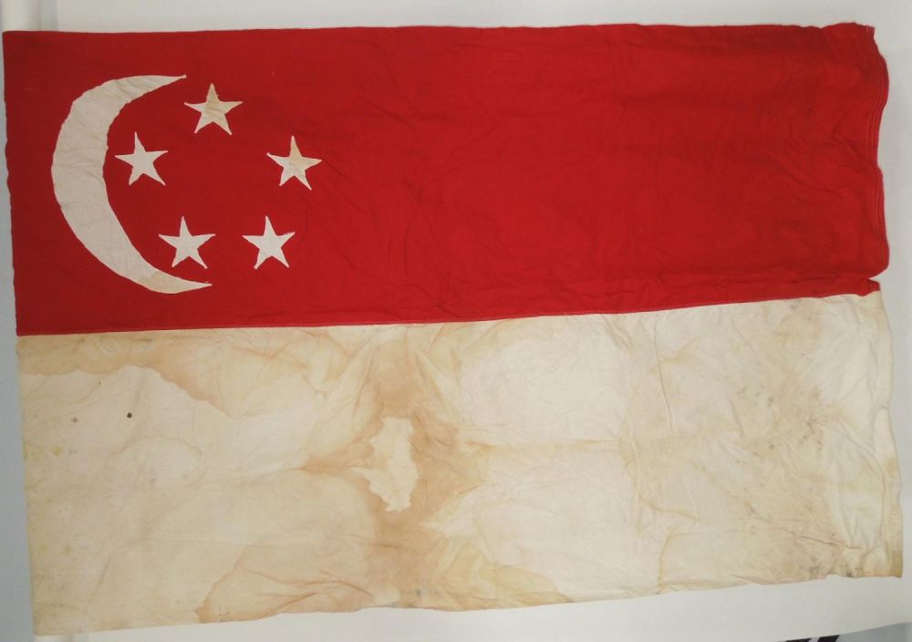 Lot 596: Post 1959 Singapore National Maritime Ship Flag 4x6 Feet