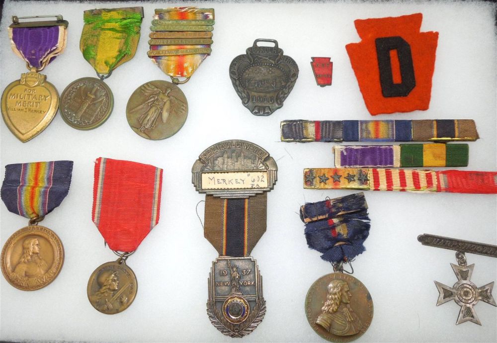 Lot 234: WWI Army AEF Named & Engraved Purple Heart & Mexican Border Medal 28th Division Group