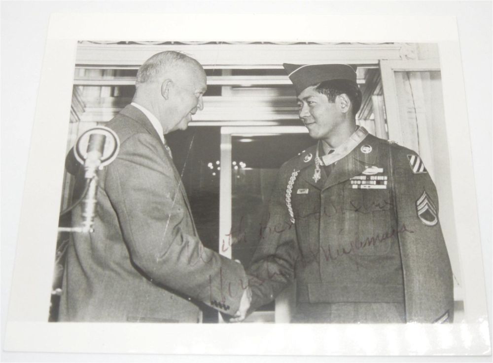 Lot 243: Korean War Signed Autograph Medal of Honor MOH Hiroshi Miyamura