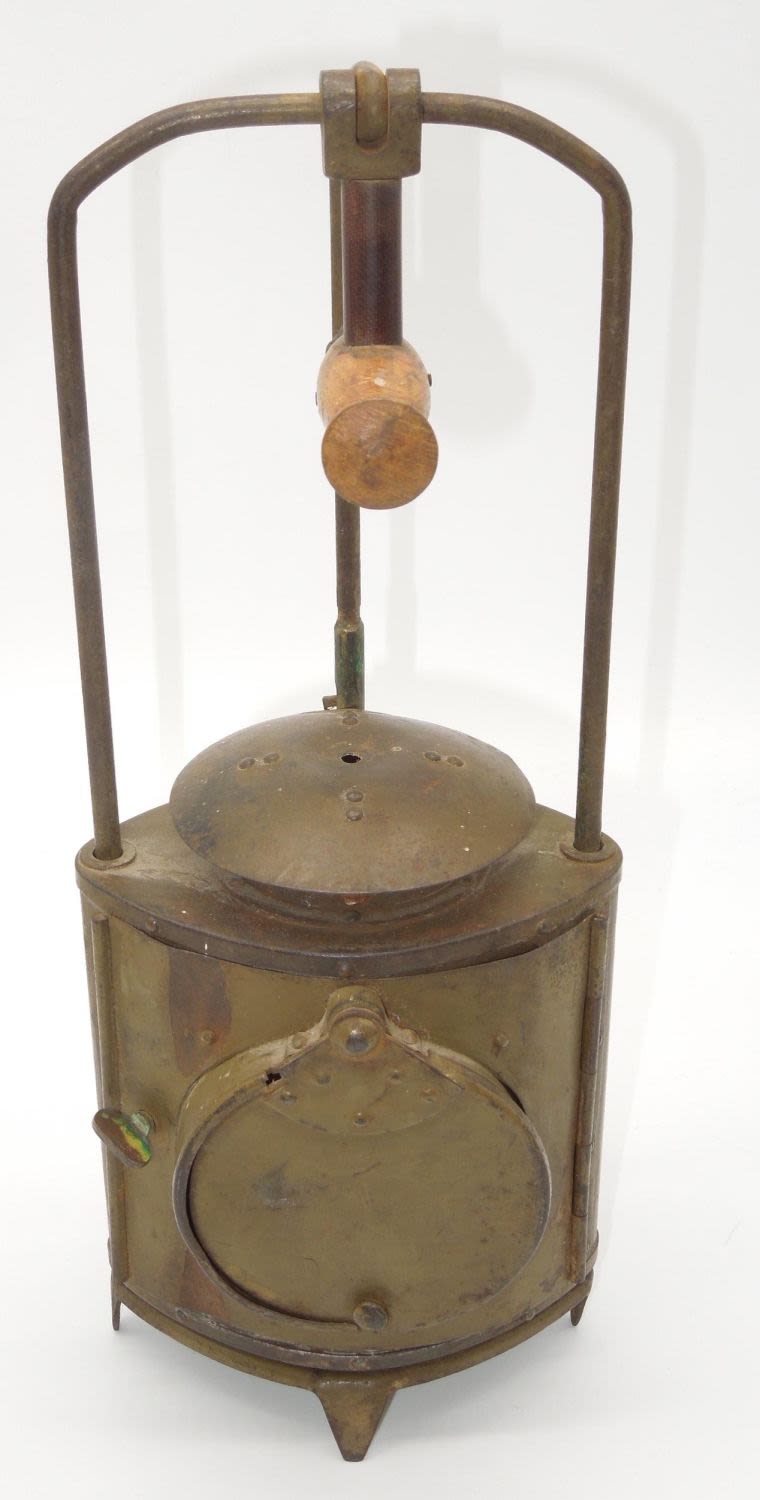 Lot 351: WWII Imperial Japanese Army Signal Trench Lantern & Railway Control Lamp