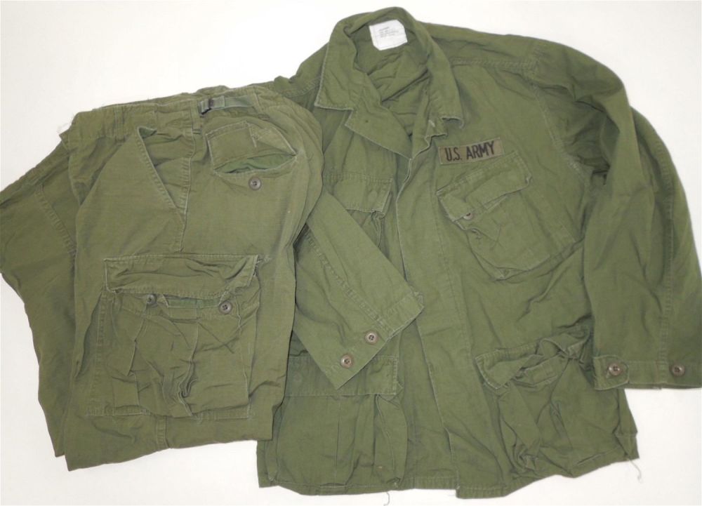 Lot 377: Vietnam War Era US Army Medium Regular Fatigue Shirt & Pants