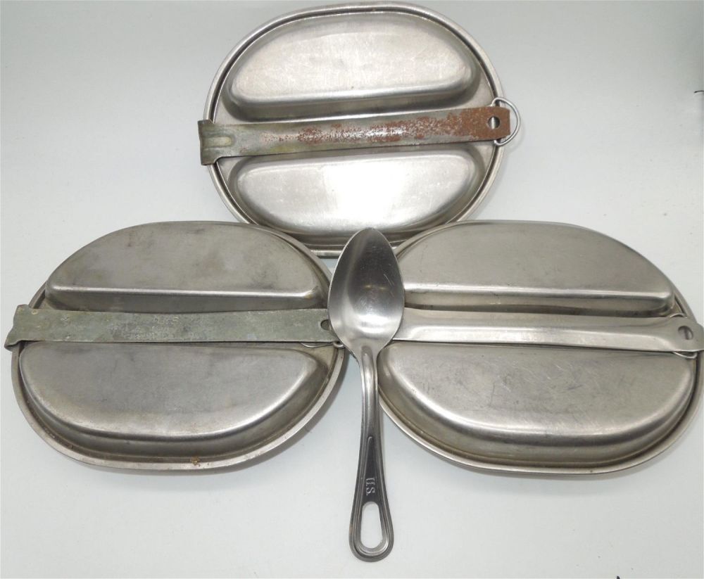 Lot 235: Lot (3) Korean War - Vietnam War US Military Mess Kits