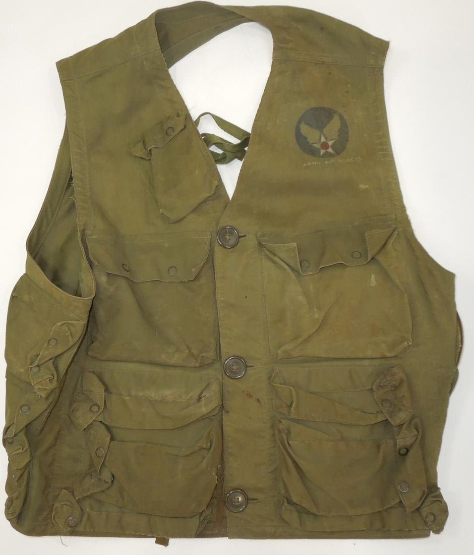 Lot 278: WWII US Army Air Force C-1 Survival Pilot Aircrew Vest