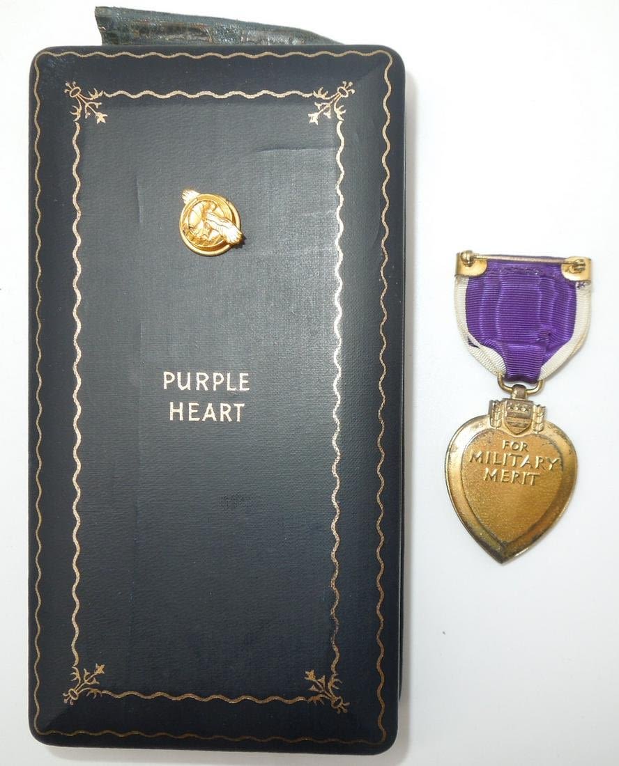 Lot 282: WWII US Navy & USMC Marine Corps Split Brooch Purple Heart Medal & Box