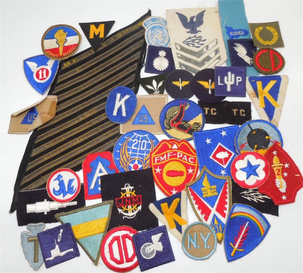 Lot 342: Lot of WWI - WWII US Military Patches- USMC, Navy, AAF, Army