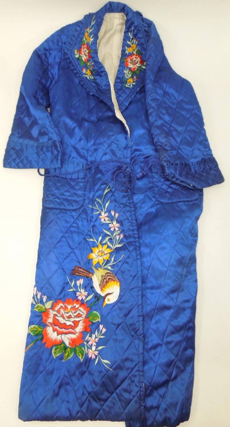 Lot 140: Korean War Handmade Silk Embroidered Souvenir Robe