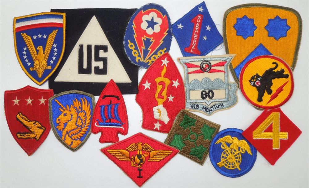 Lot 158: Lot (15) US WWII Army & USMC Marine Corps Patches