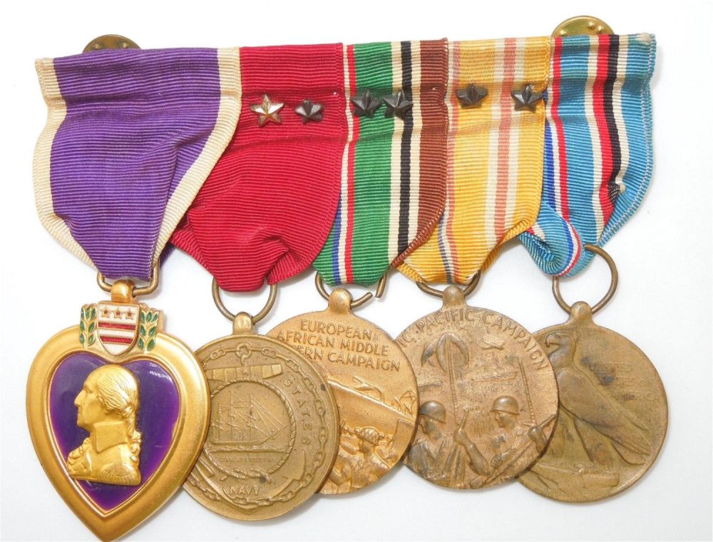 Lot 204: WWII US Navy Full Size Medal Bar Purple Heart European Campaign