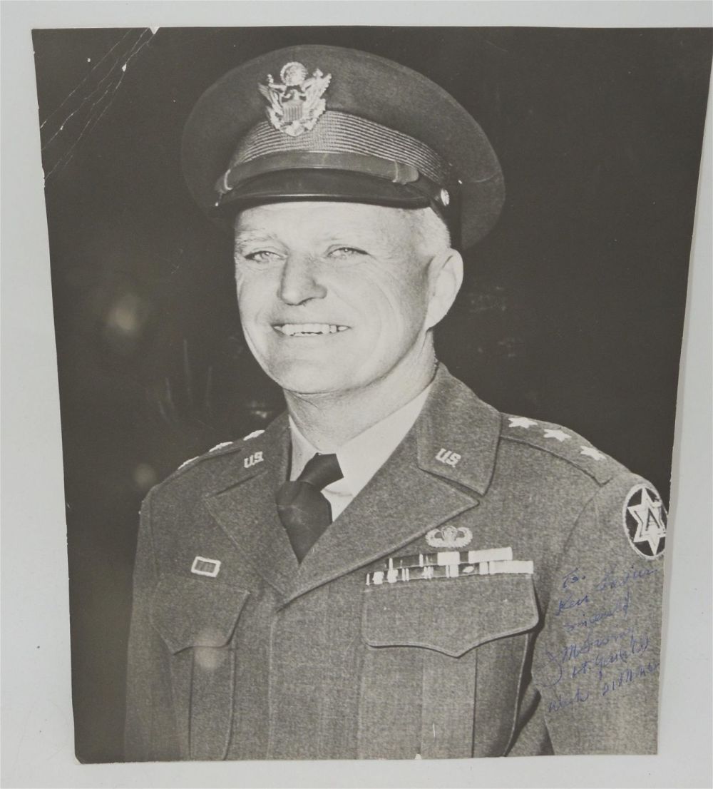 Lot 316: 1950s Signed Photo US 11th Airborne Divison General Swing