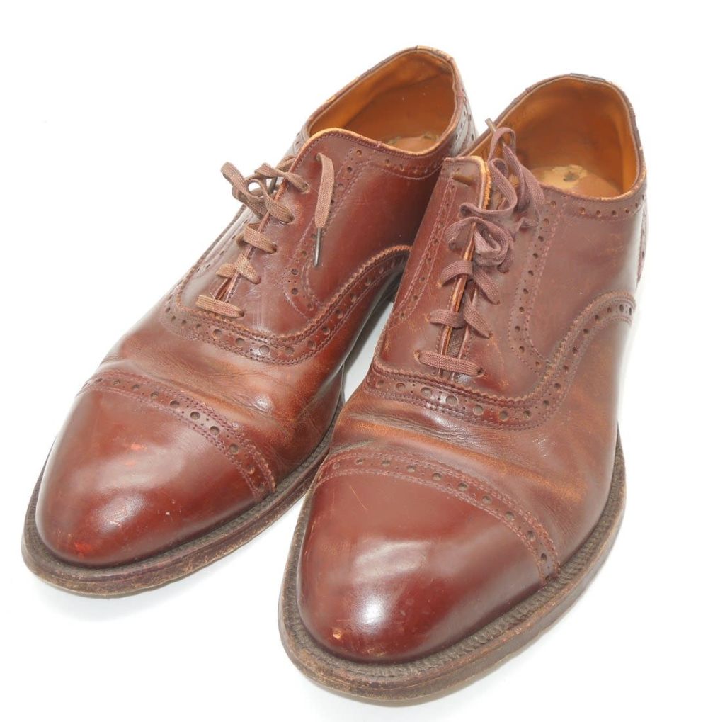 Lot 168: WWII US Army Service Mens Leather Shoes Thom McAn Big Four