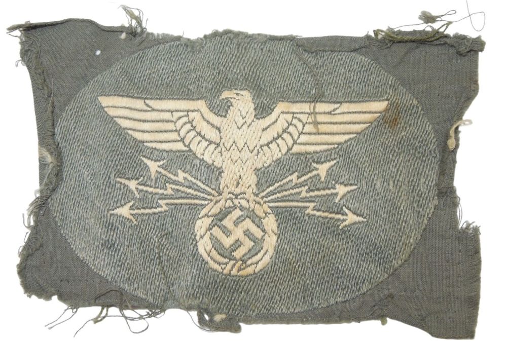 Lot 198: WWII German Postschutz Postal Police Cloth Eagle Patch Badge