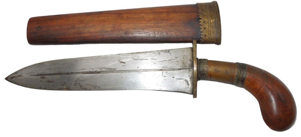 Lot 223: Early 1900s Handmade Indonesian Dagger Knife