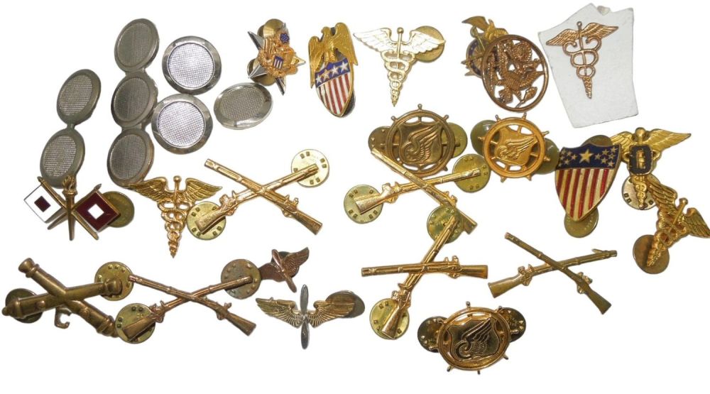 Lot 189: WWII Lot of US Army & ROTC Officer Branch Insignia Pins Infantry AAF Medical