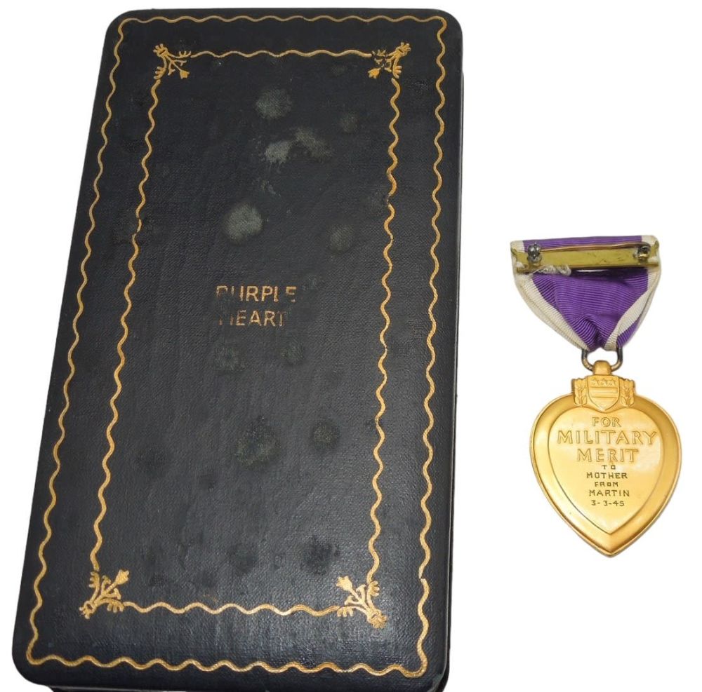 Lot 195: WWII USMC Marine Corps Iwo Jima 5th Marine Division Engraved Purple Heart Medal