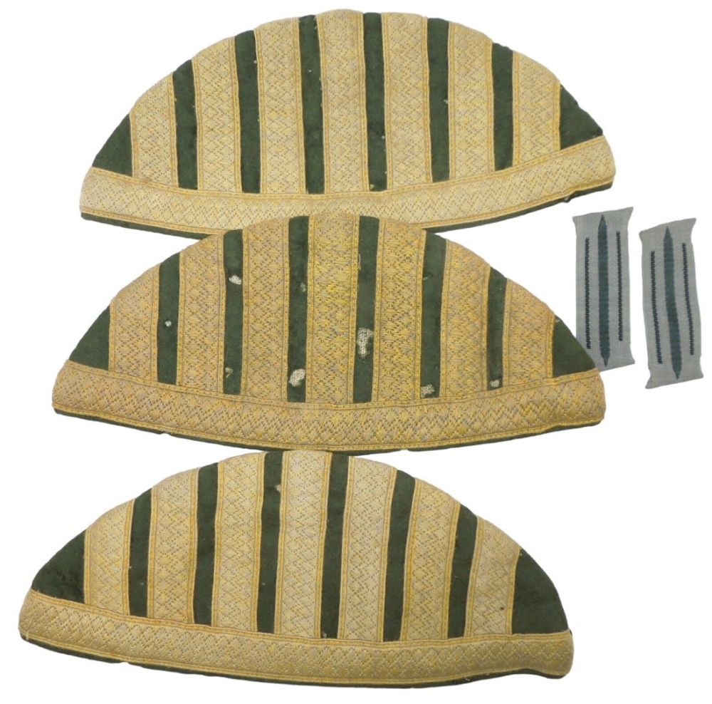 Lot 413A: WWII German Wehrmacht Musician Shoulder Pads & Collar Tabs
