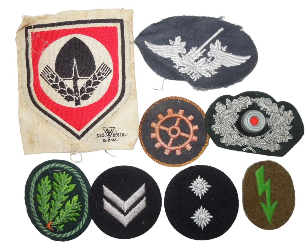 Lot 422: Lot (8) WWII German Wehrmacht Luftwaffe HJ RAD Patches