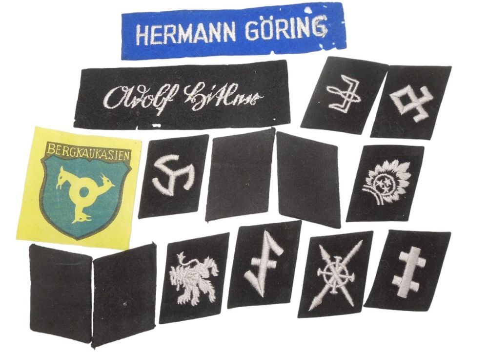 Lot 510: Lot Reproduction German WWII Collar & Sleeve Tabs