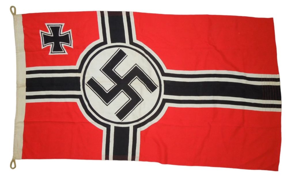 Lot 703: WWII German Naval Kriegsmarine Ship Flag 80 x 135 Centimeters