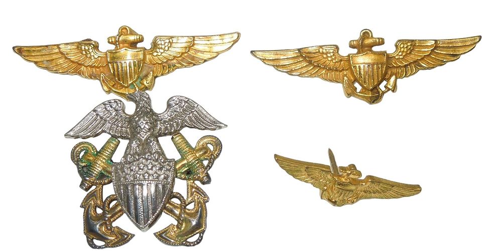Lot 141: WWII - Korean War US Navy Aviator Wings & Sterling Badge Hilborn Hamburger
