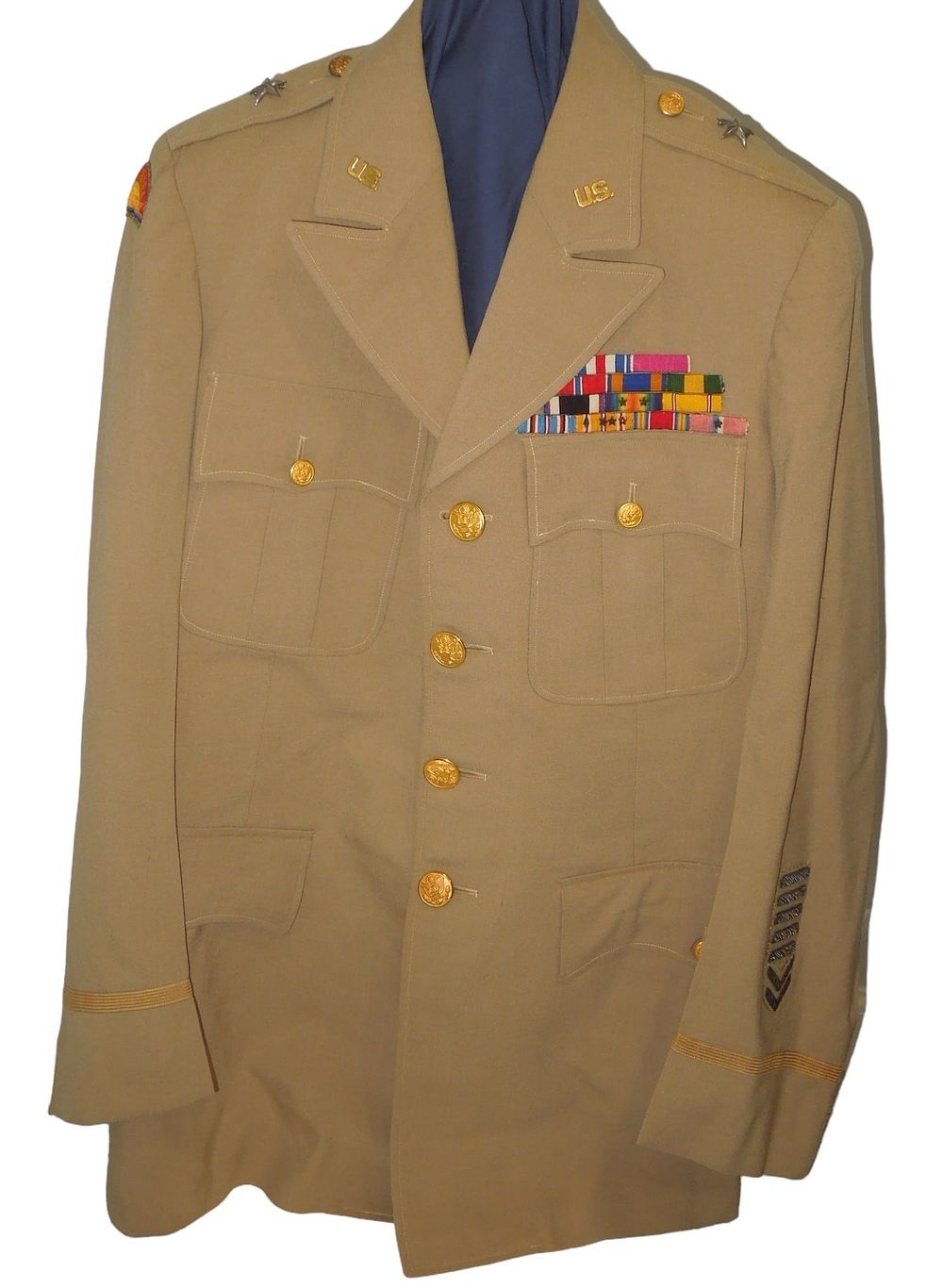 Lot 224: Named WWII US Army 41st Infantry Division Brigadier General Uniform Jacket