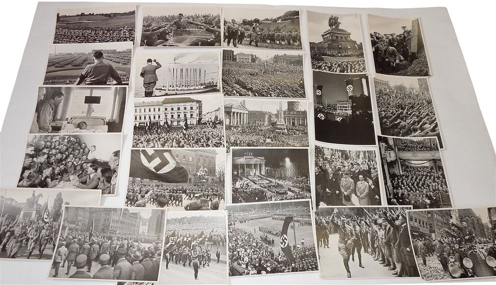 Lot 273: 1935 German Cigarette Cards Deutschland Erwacht Group 29