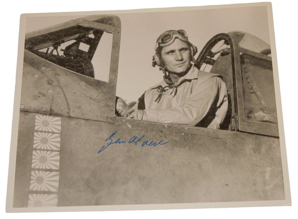 Lot 290: USMC Marine Corps Quadruple Ace Pilot Ken Walsh MOH Medal of Honor Signed Photo