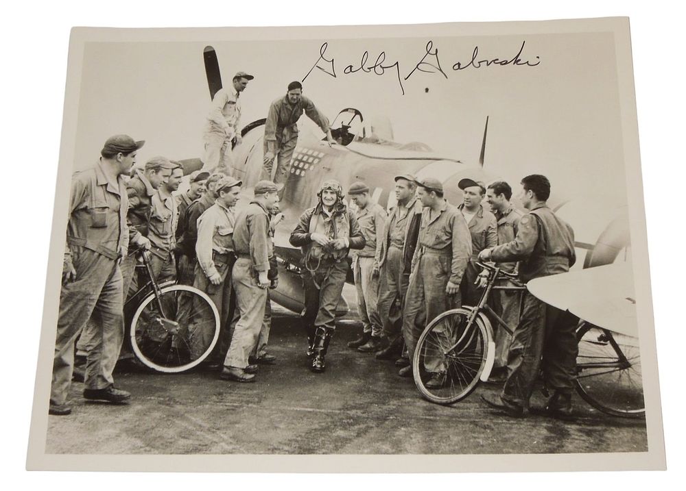 Lot 292: WWII USAF Air Force Fighter Pilot Ace Gabby Gabreski Signed Photo