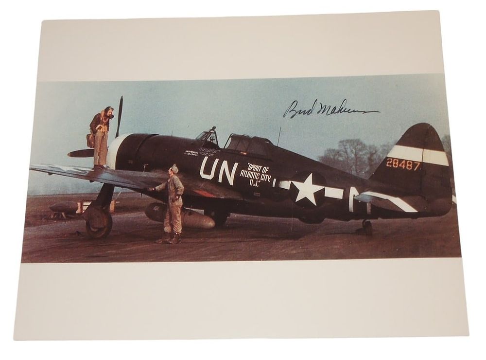 Lot 301: WWII Era Double Ace Pilot Bud Mahurin Signed Photo P-47
