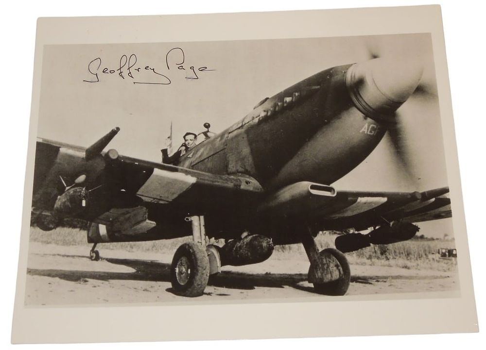 Lot 306: WWII Fighter Pilot Ace Geoffrey Page Signed Photo Guinea Pig Club