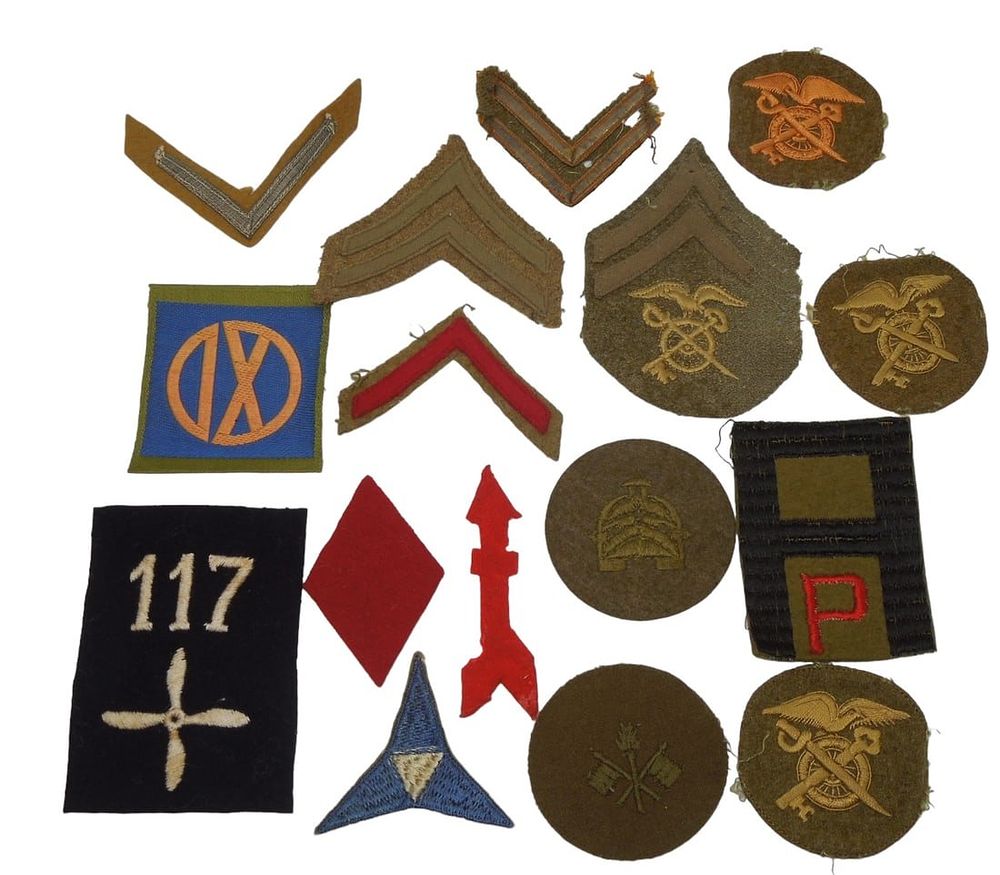 Lot 363: US Army WWI Patches & Insignia Pioneer 32nd 5th Division Aero Squadron