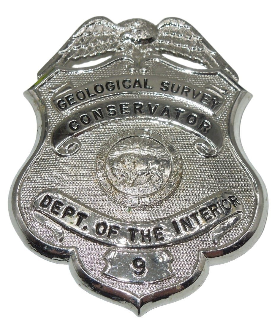 Lot 397: Vintage US Department of Interior Geological Survey Conservator Badge