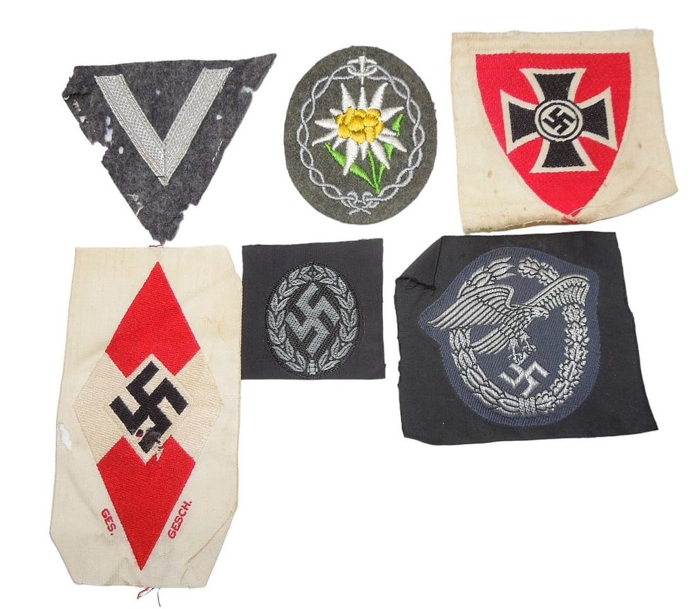 Lot 416: WWII German Military Patches HJ Edelweiss Luftwaffe